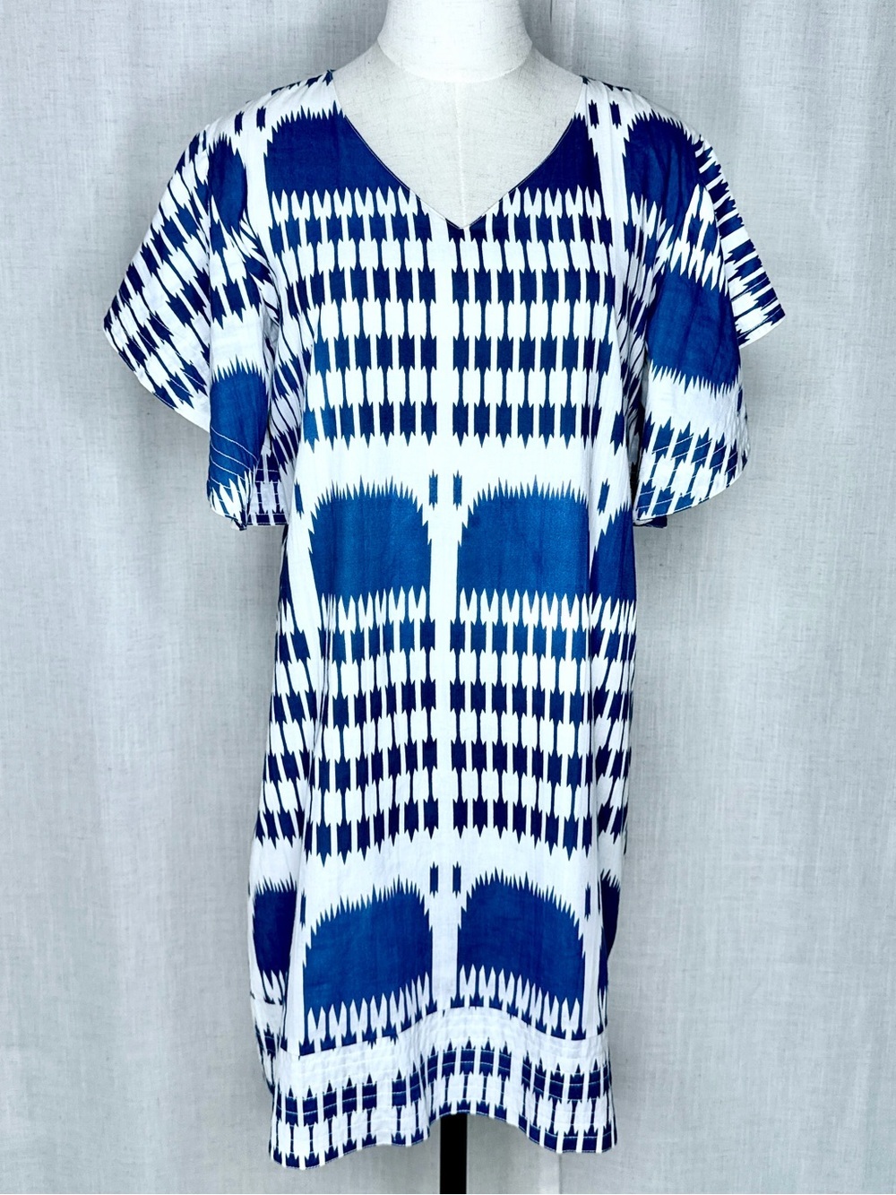 King + Pitt Blue White Ikat Print Flutter Sleeve Shift Dress Size S